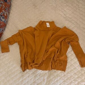 Free People Women's Mustard Sweater size medium.